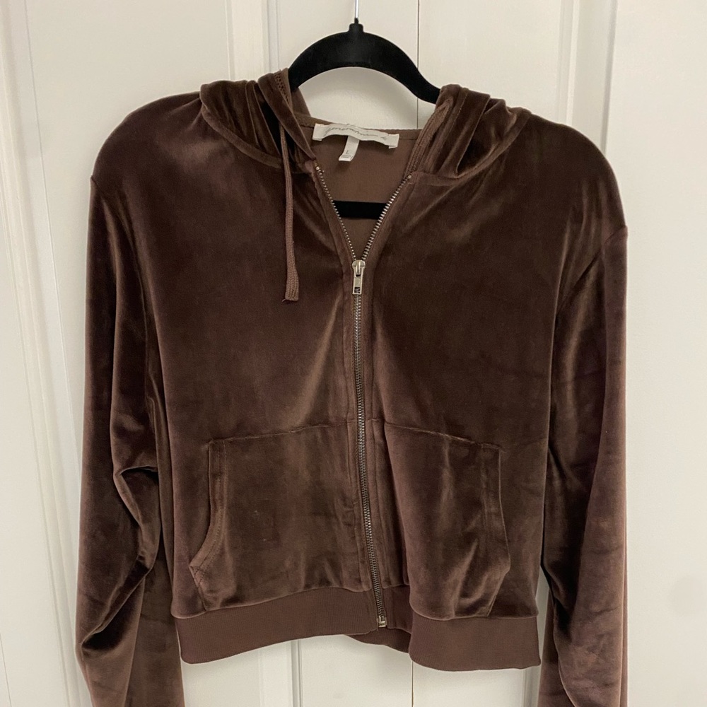 Brown velour jogger set size large